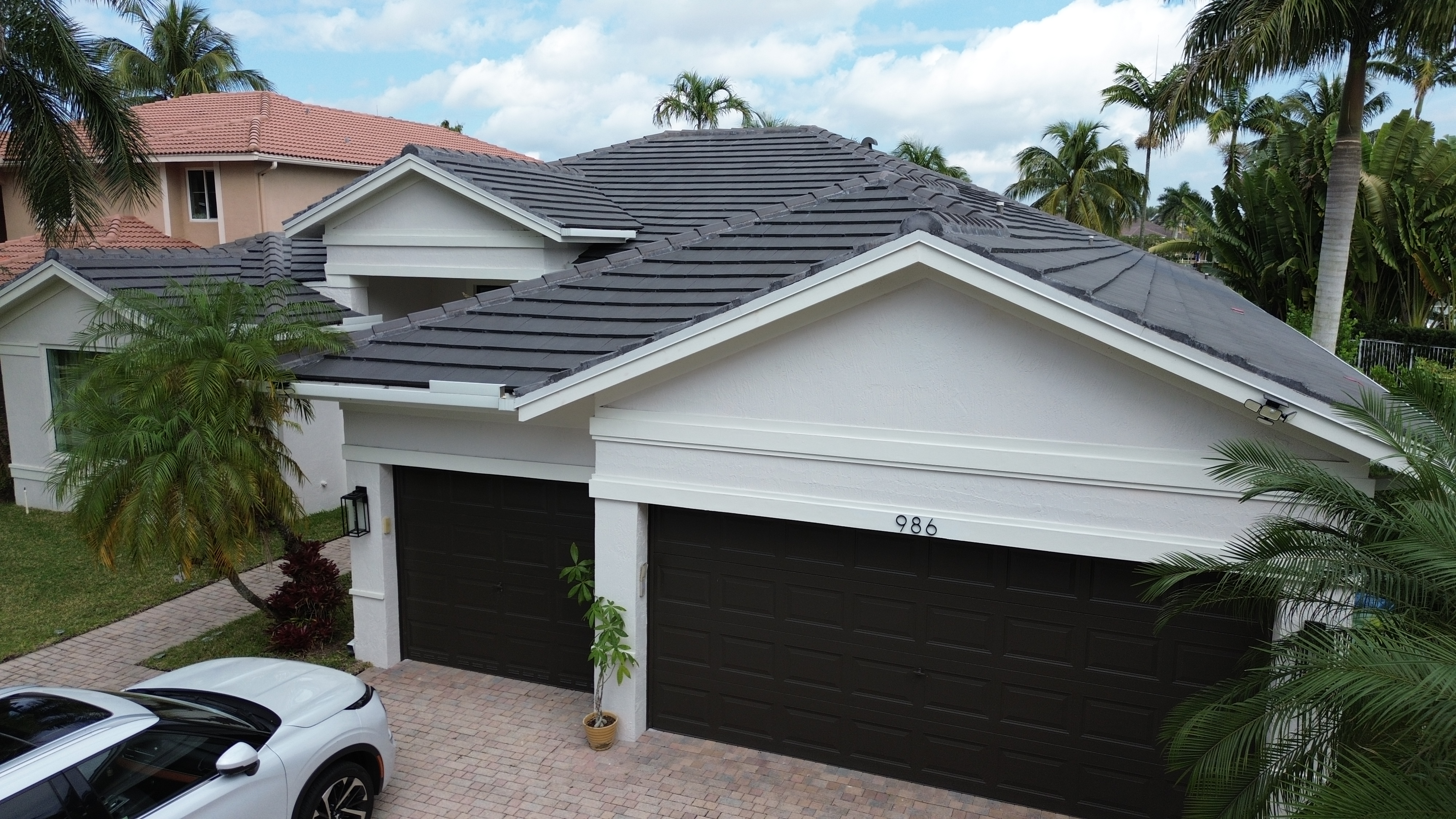 Westlake, Saxony 900, Dark Charcoal in Weston, FL - Pasat Roofing